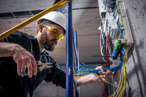 Best Local Electrician Companies  in Waite Park, MN